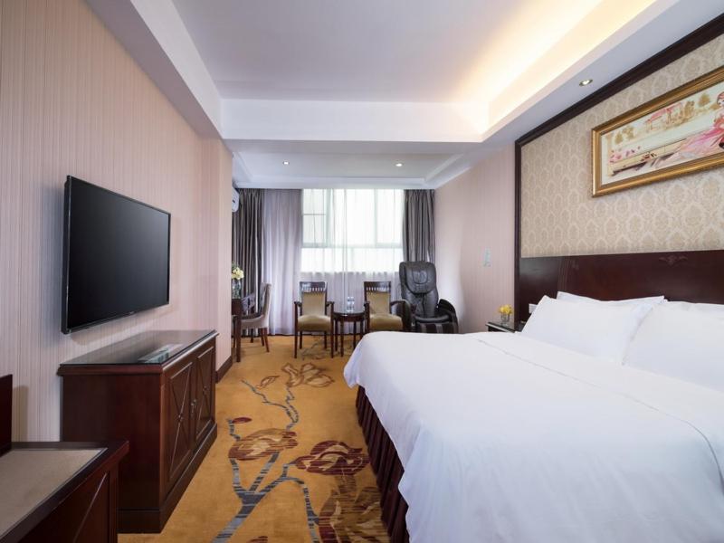 Vienna Hotel Shenzhen Shangjin Center Bagian luar foto